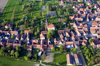 Hunspach dans le département Bas Rhin, France depuis l'avion
