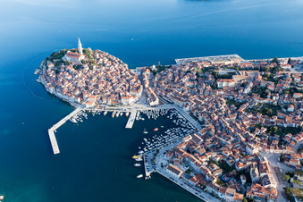 Rovinj dans le département Gespanschaft Istrien, Croatie hors des airs
