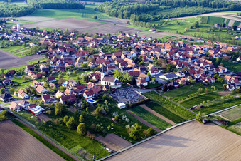 Vue oblique de Schönenbourg à Schœnenbourg dans le département Bas Rhin, France