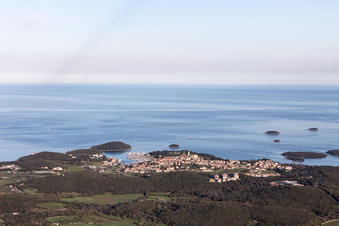 Flengi dans le département Gespanschaft Istrien, Croatie hors des airs