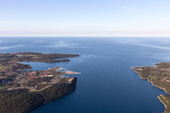 Image drone de Vrsar dans le département Gespanschaft Istrien, Croatie