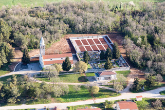 Vue oblique de Fuškulin dans le département Gespanschaft Istrien, Croatie