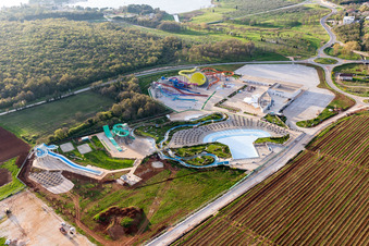 Poreč dans le département Gespanschaft Istrien, Croatie depuis l'avion