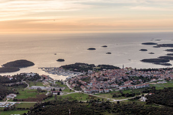 Photographie aérienne de Vrsar dans le département Gespanschaft Istrien, Croatie