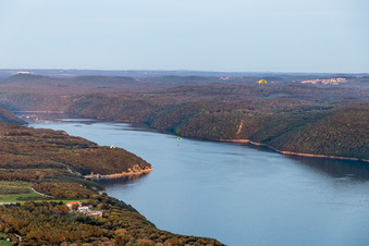 Vrsar dans le département Gespanschaft Istrien, Croatie vu d'un drone