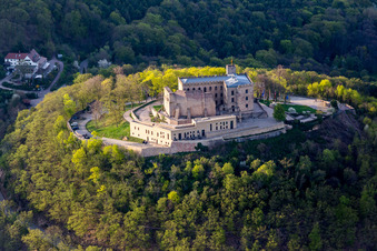 Oberhambach, Château de Hambach à le quartier Diedesfeld in Neustadt an der Weinstraße dans le département Rhénanie-Palatinat, Allemagne depuis l'avion