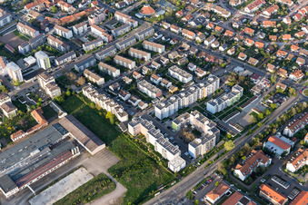 Neustadt an der Weinstraße dans le département Rhénanie-Palatinat, Allemagne d'en haut