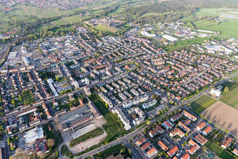 Neustadt an der Weinstraße dans le département Rhénanie-Palatinat, Allemagne hors des airs