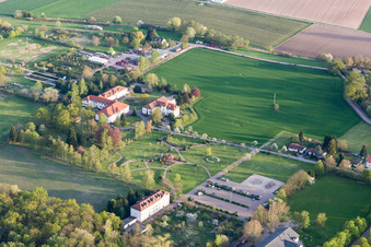 Photographie aérienne de Diaconesses du Campus Lachen à le quartier Speyerdorf in Neustadt an der Weinstraße dans le département Rhénanie-Palatinat, Allemagne