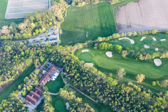 Vue aérienne de Club de golf du Palatinat à le quartier Geinsheim in Neustadt an der Weinstraße dans le département Rhénanie-Palatinat, Allemagne
