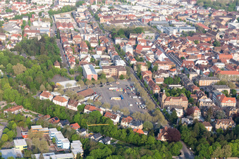 Landau in der Pfalz dans le département Rhénanie-Palatinat, Allemagne vu d'un drone