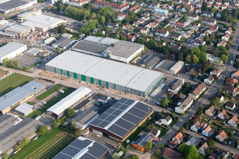 Vue aérienne de Spécialiste du bois Wickert à Landau in der Pfalz dans le département Rhénanie-Palatinat, Allemagne