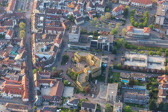 Vue aérienne de Administration du district à Bad Dürkheim dans le département Rhénanie-Palatinat, Allemagne