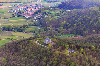 Vue aérienne de Chapelle Sainte-Anne vue du nord à Burrweiler dans le département Rhénanie-Palatinat, Allemagne