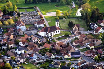 Mertzwiller dans le département Bas Rhin, France depuis l'avion