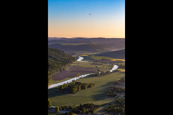 Vue aérienne de Point le plus oriental de NRW à le quartier Stahle in Höxter dans le département Rhénanie du Nord-Westphalie, Allemagne