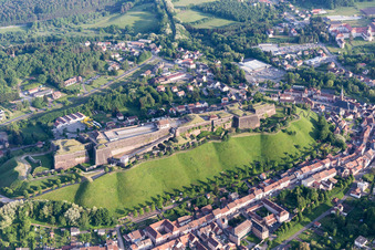 Vue oblique de Citadelle de Bitche à Bitche dans le département Moselle, France