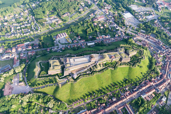 Citadelle de Bitche à Bitche dans le département Moselle, France depuis l'avion