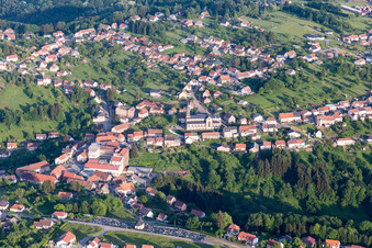 Vue aérienne de Goetzenbruck dans le département Moselle, France
