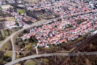 Vue aérienne de Du sud-ouest à le quartier Knielingen in Karlsruhe dans le département Bade-Wurtemberg, Allemagne