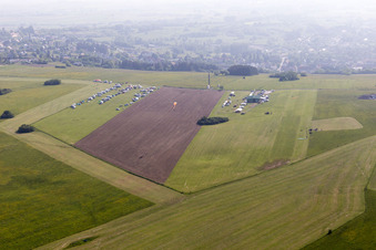 Vue aérienne de Rohrbach-les-Bitche, aérodrome à Rohrbach-lès-Bitche dans le département Moselle, France