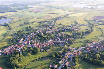 Vue aérienne de Vibersviller dans le département Moselle, France
