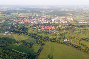 Vue aérienne de Sarre-Union dans le département Bas Rhin, France