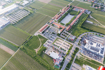 Le Quartier-Hornbach à Neustadt an der Weinstraße dans le département Rhénanie-Palatinat, Allemagne hors des airs