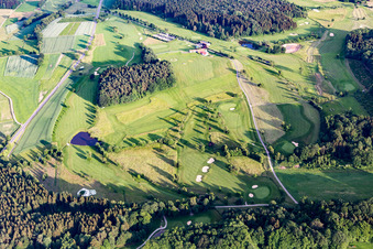 Vue aérienne de Club de golf Mudau eV à le quartier Untermudau in Mudau dans le département Bade-Wurtemberg, Allemagne