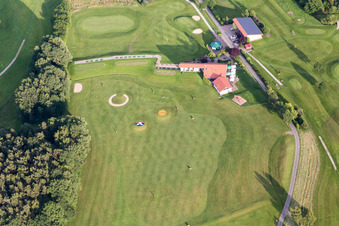 Vue aérienne de Club de golf Mudau eV à le quartier Untermudau in Mudau dans le département Bade-Wurtemberg, Allemagne
