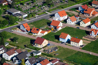 Vue aérienne de Chemin de Landauer à le quartier Schaidt in Wörth am Rhein dans le département Rhénanie-Palatinat, Allemagne