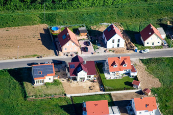 Vue oblique de À l'Anhaide à le quartier Schaidt in Wörth am Rhein dans le département Rhénanie-Palatinat, Allemagne