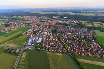 Vue aérienne de Kapellenstr à Herxheim bei Landau dans le département Rhénanie-Palatinat, Allemagne