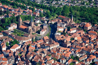 Wissembourg dans le département Bas Rhin, France vue du ciel