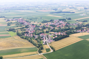 Vue aérienne de Eberbach-Seltz dans le département Bas Rhin, France