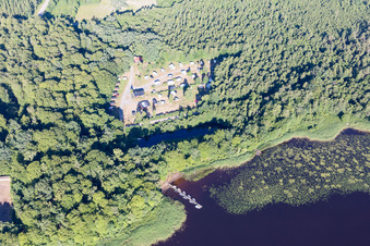 Torne dans le département Kronoberg, Suède depuis l'avion