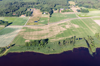 Vue oblique de Hunna dans le département Kronoberg, Suède