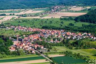 Frœschwiller dans le département Bas Rhin, France d'en haut