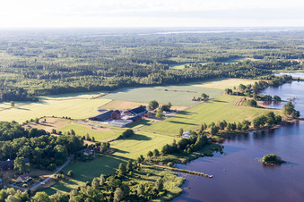Skäggalösa dans le département Kronoberg, Suède d'un drone