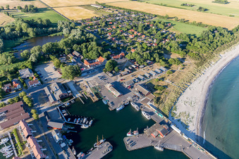 Borre dans le département Sjaelland, Danemark d'un drone