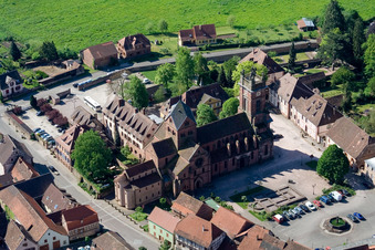 Neuwiller-lès-Saverne dans le département Bas Rhin, France vue du ciel