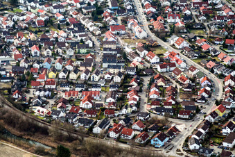 Vue aérienne de Lindelbrunnstrasse JF Kennedystr à Hagenbach dans le département Rhénanie-Palatinat, Allemagne