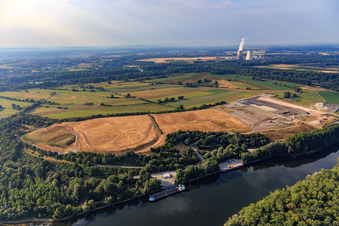 Vue aérienne de Décharge de BASF sur l'île de Flotzgrün à le quartier Berghausen in Römerberg dans le département Rhénanie-Palatinat, Allemagne