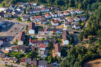 Vue aérienne de Gartenstr à le quartier Kirrlach in Waghäusel dans le département Bade-Wurtemberg, Allemagne