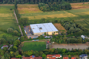 Vue aérienne de K2 Sports Europe à le quartier Berghausen in Römerberg dans le département Rhénanie-Palatinat, Allemagne