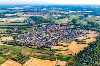 Vue aérienne de Du nord à le quartier Rußheim in Dettenheim dans le département Bade-Wurtemberg, Allemagne