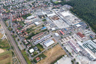 Vue aérienne de Zone industrielle de Spöckerbuchenstr à le quartier Friedrichstal in Stutensee dans le département Bade-Wurtemberg, Allemagne