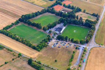 Vue aérienne de Le paradis des escalopes au Stutenseestadion FC Germania Friedrichstal à le quartier Friedrichstal in Stutensee dans le département Bade-Wurtemberg, Allemagne