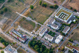 Vue oblique de Parc technologique Karlsruhe à le quartier Rintheim in Karlsruhe dans le département Bade-Wurtemberg, Allemagne