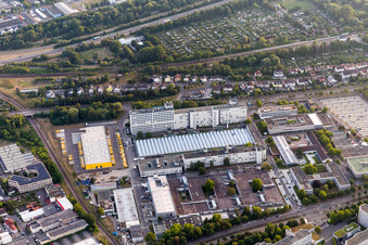 Vue aérienne de Locaux de l'usine Siemens à le quartier Knielingen in Karlsruhe dans le département Bade-Wurtemberg, Allemagne